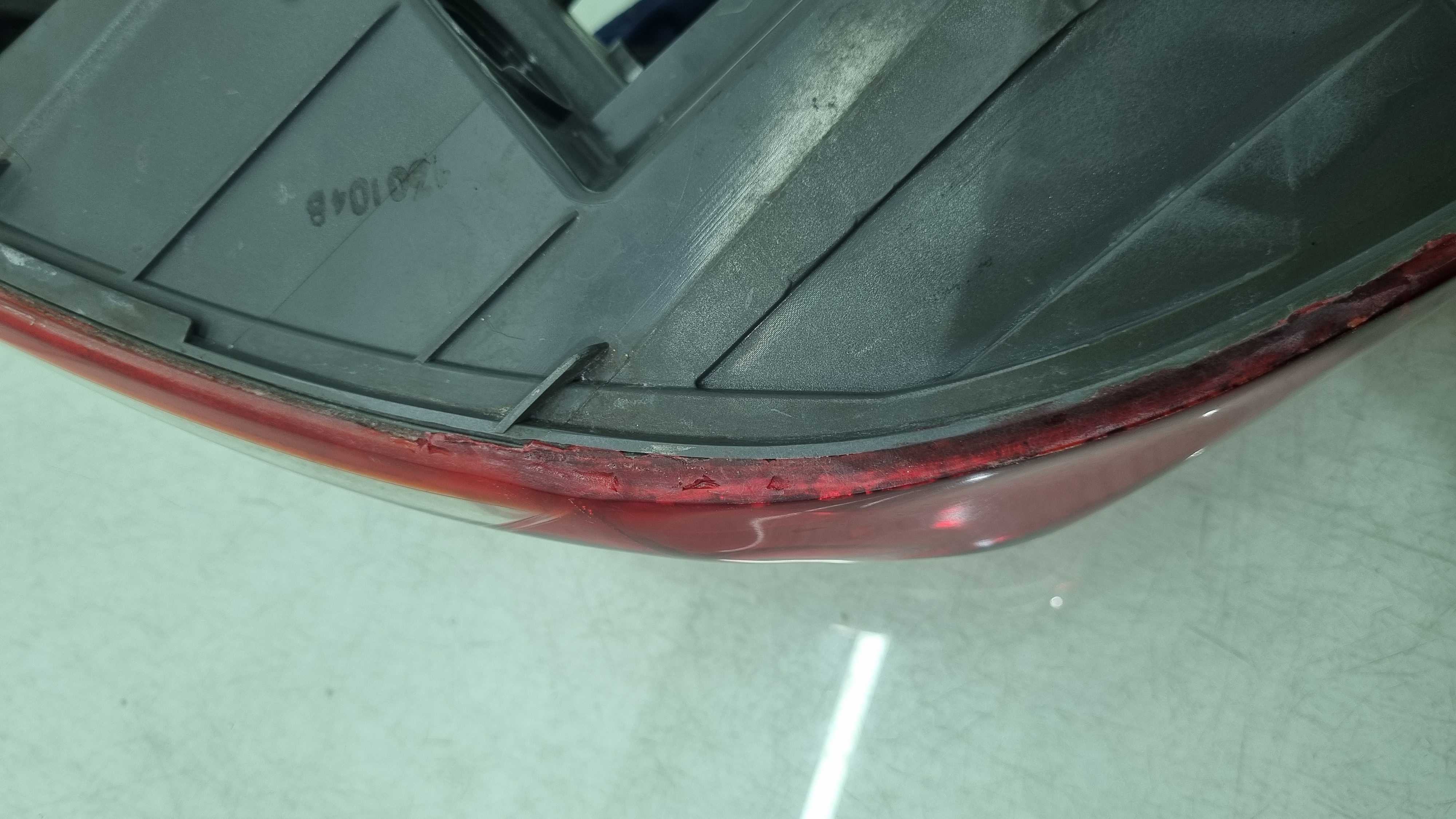 Lanterna Lado Esquerdo Hyundai Elantra Modelo 2010/2015 Esquerdo/motorista 4