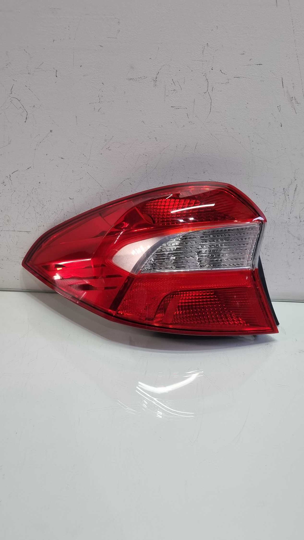 Lanterna lado Esquerda Ford Ka sedan modelo 2018/2022 3