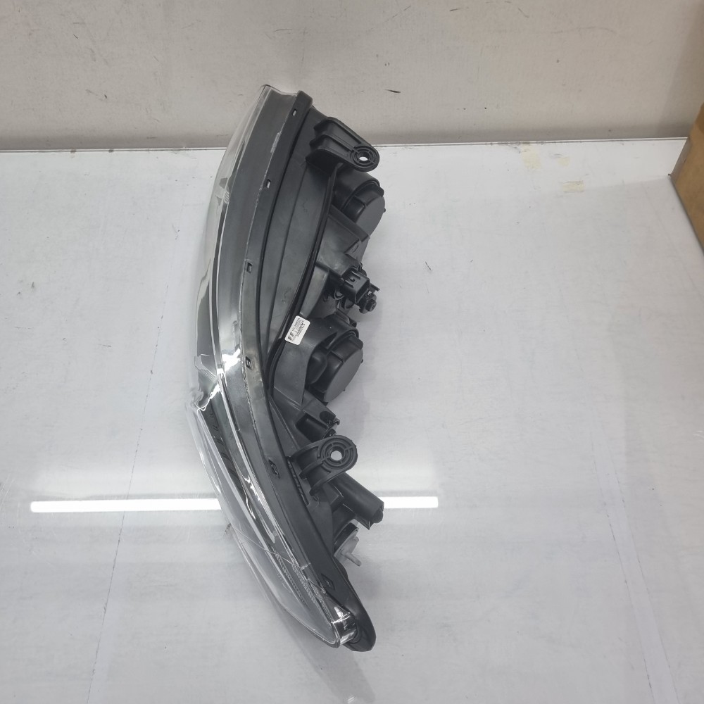 Farol Do Lado Esquerdo Kia Cerato Modelos 2009/2012 Esquerdo/motorista 1