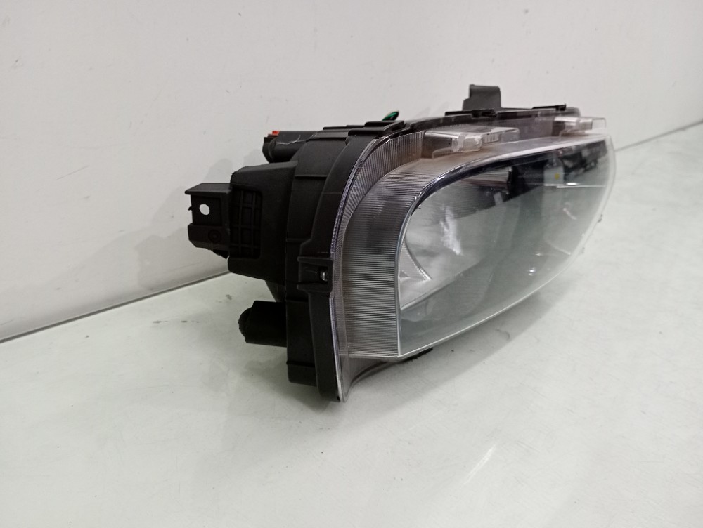 Farol Inferior Direito Renault Kwid 2022 2023 2024 Original