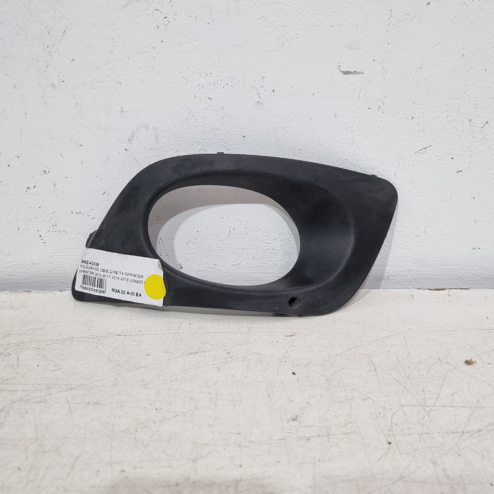 Moldura Cibie Direito Mercedes Benz Sprinter 2016/2019