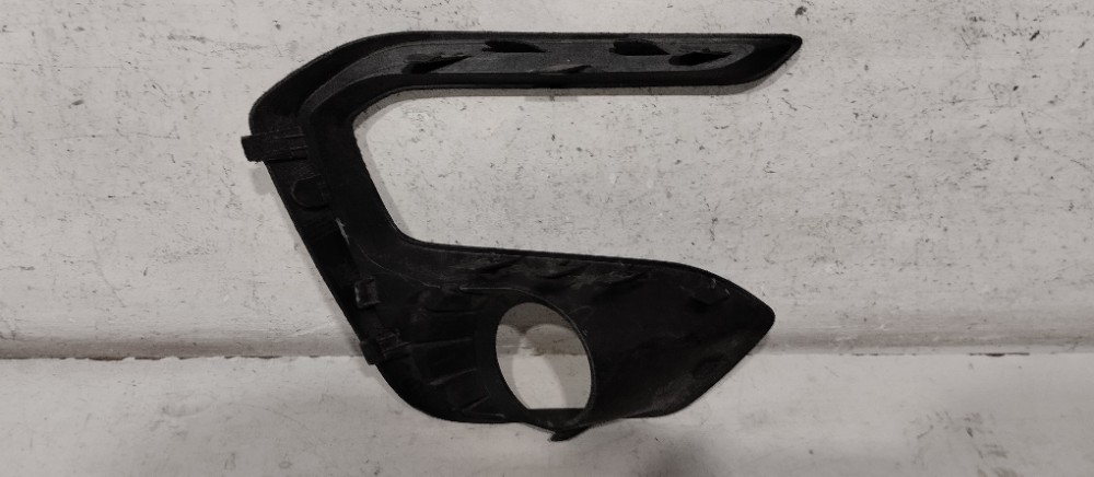 Moldura  Farol Milha Esquerdo  Ford Ka Freestyle 2020 Usado. 4