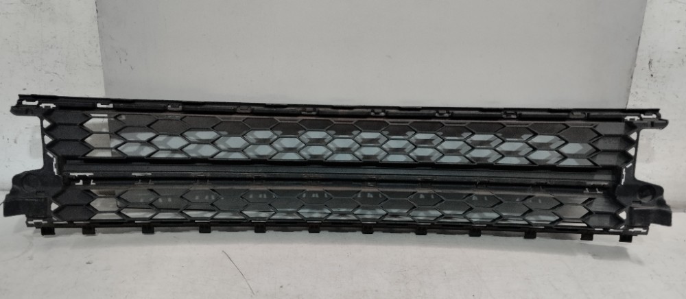 Grade Inferior Polo Gts Gti 2017/2021 Recuperado E Original. Preto 2