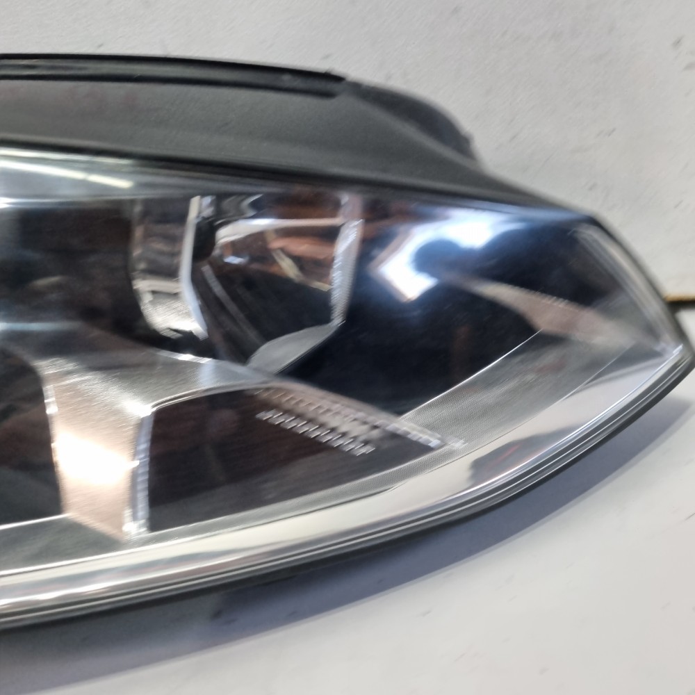 Farol Direito Volkswagen Golf Tsi 2015 2016 2017 2018 Direito/passageiro 2