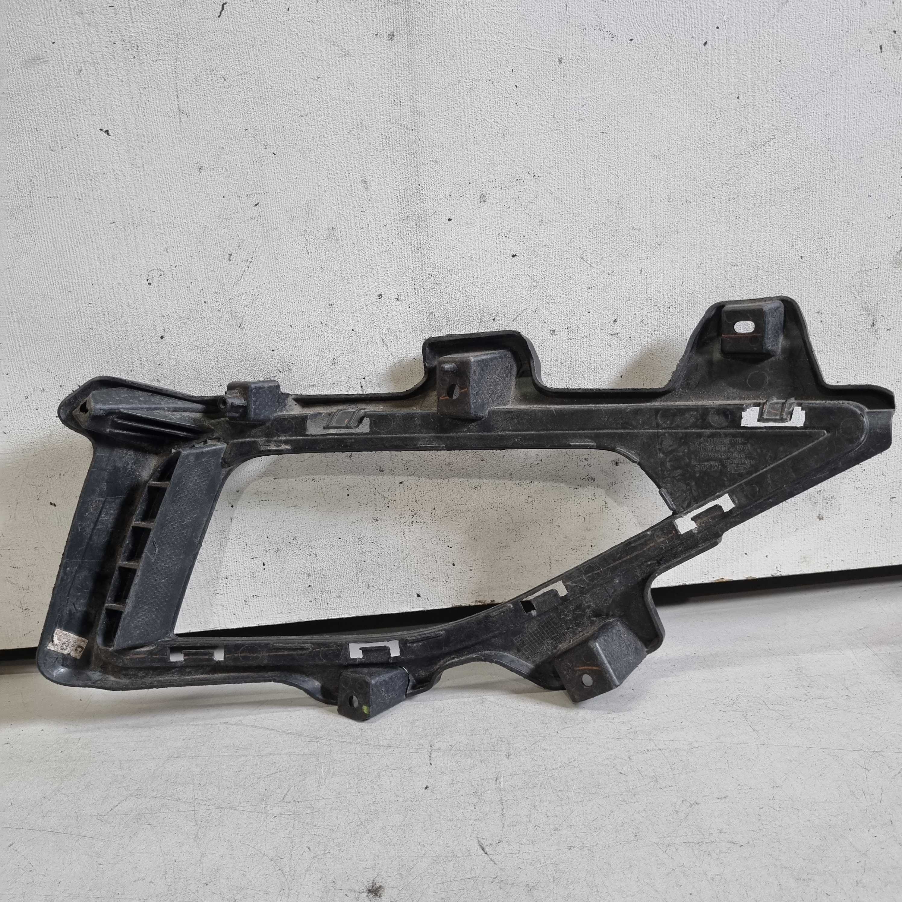 Moldura Lado Esquerdo De Milha Celta 2022/2024 Seminovo 4