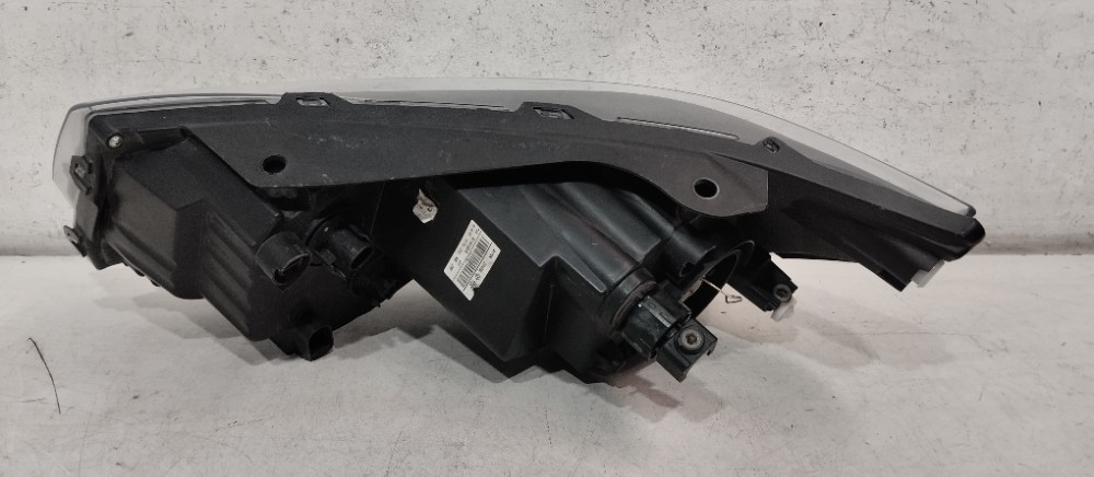 Farol Dianteiro Direito Volkswagen Saveiro 2003/2025 Direito/passageiro 3
