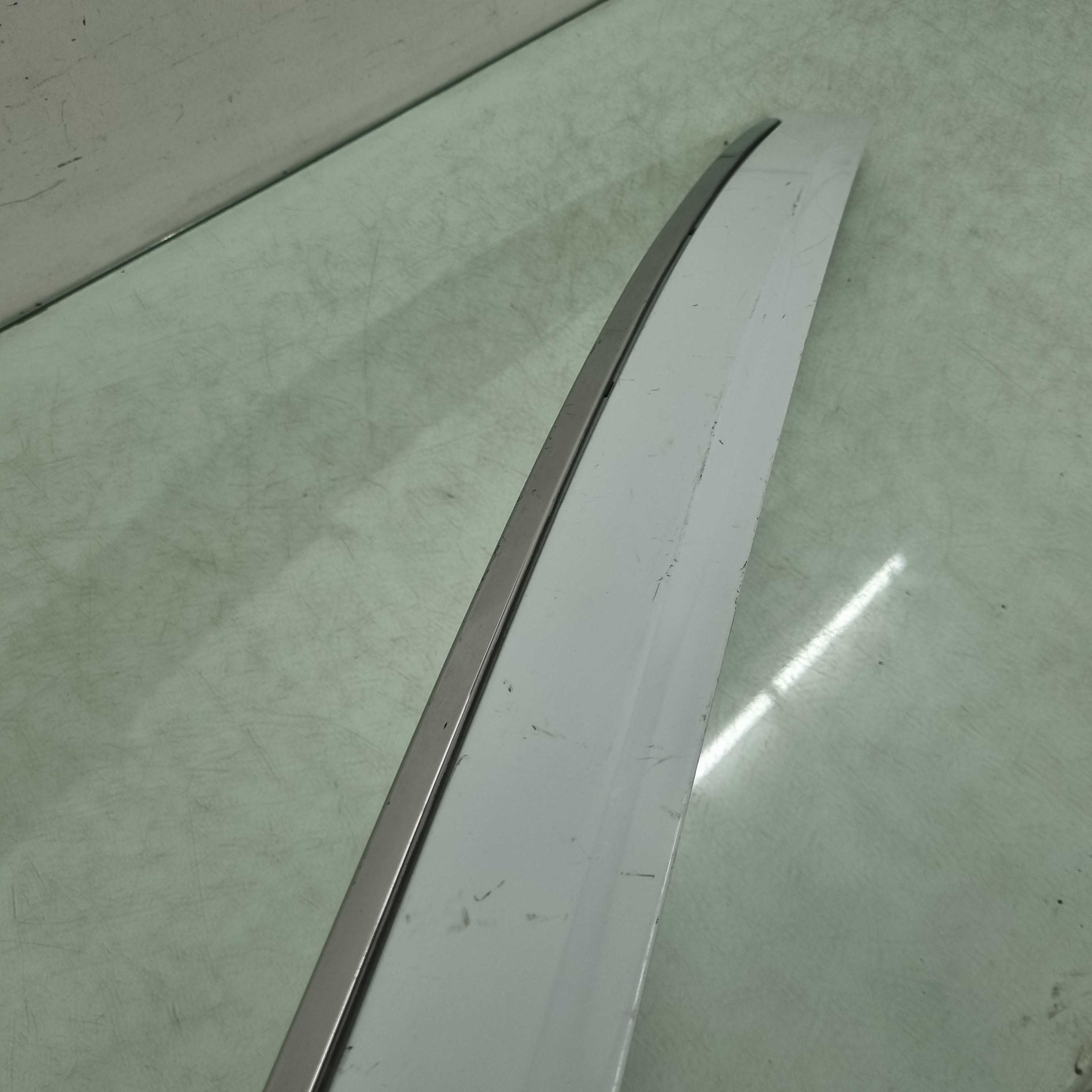 Moldura Tampa Traseira Fluence 2015/2019 Original Usada 5