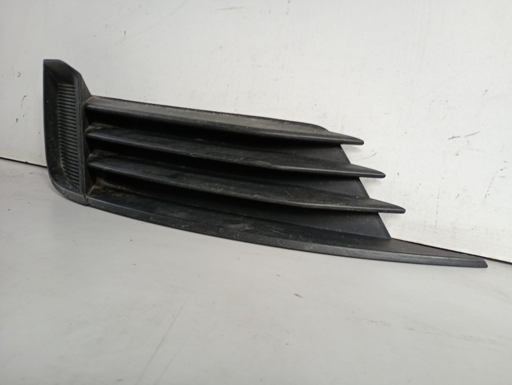 Moldura Esquerda Audi A3 Sedan 2013/2016 Original Recuperado 2