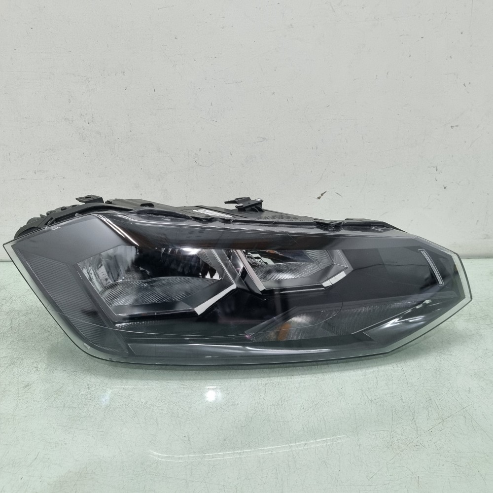 Farol Lado Direito Friso Preto Volkswagen Polo 2017 À 2022 1