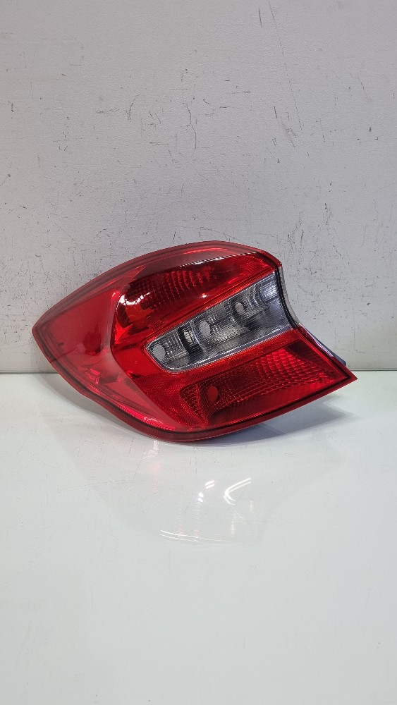 Lanterna lado esquerdo Ford Ka Hatch Modelo 2015/2018 1