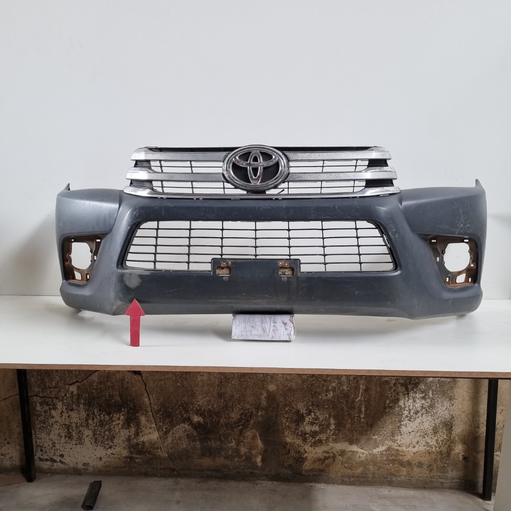 Parachoque Dianteiro Toyota Hilux Modelos 2016/2019 Preto 1