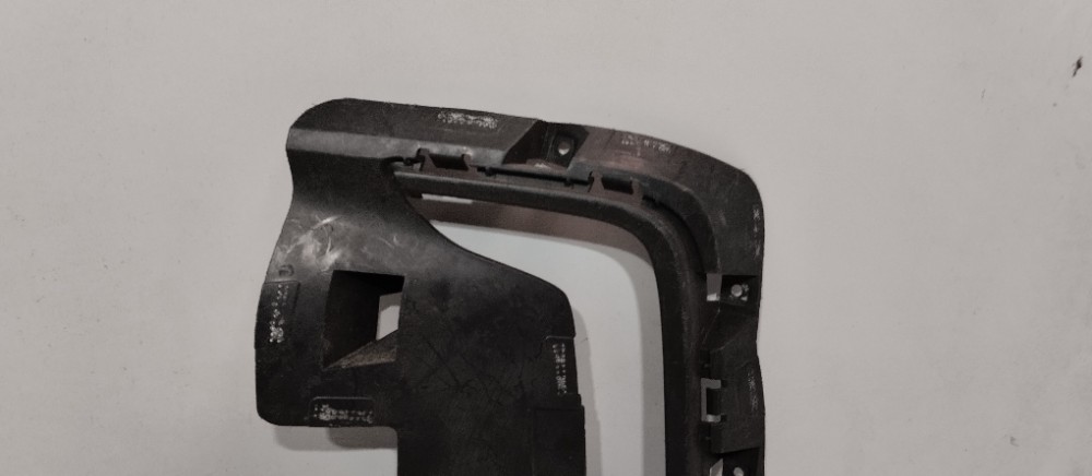 Moldura Grade Esquerda Drl Tracker 2020/2022 Recondicionado. 5