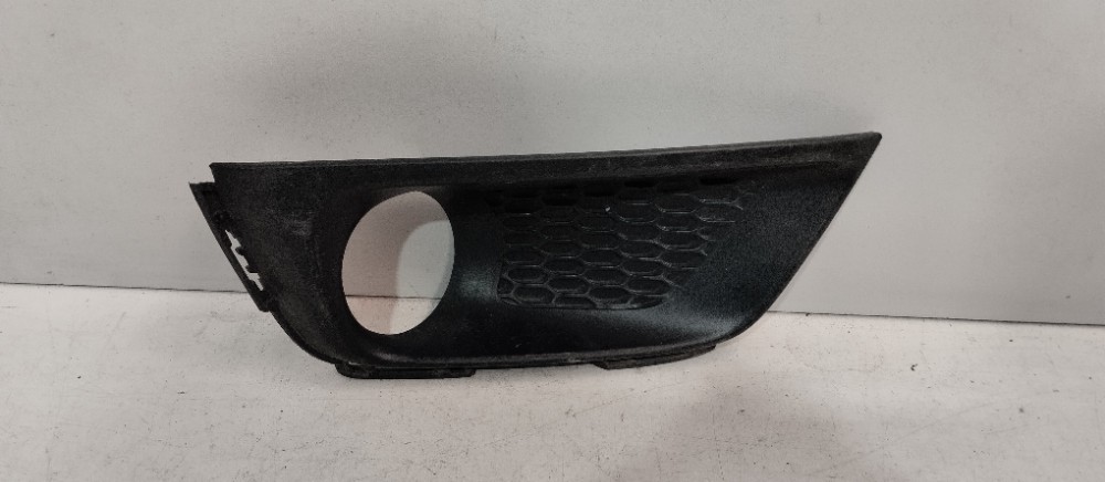 Moldura Farol  Milha Direito Jeep  Compass 2017/2020 Usado. Direito 2