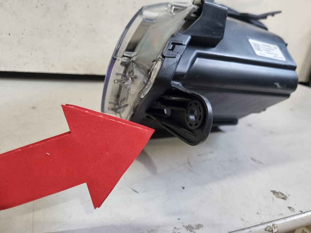 Farol Direito Com  Led Chevrolet Onix 2017 / 2019 Recuperado 15