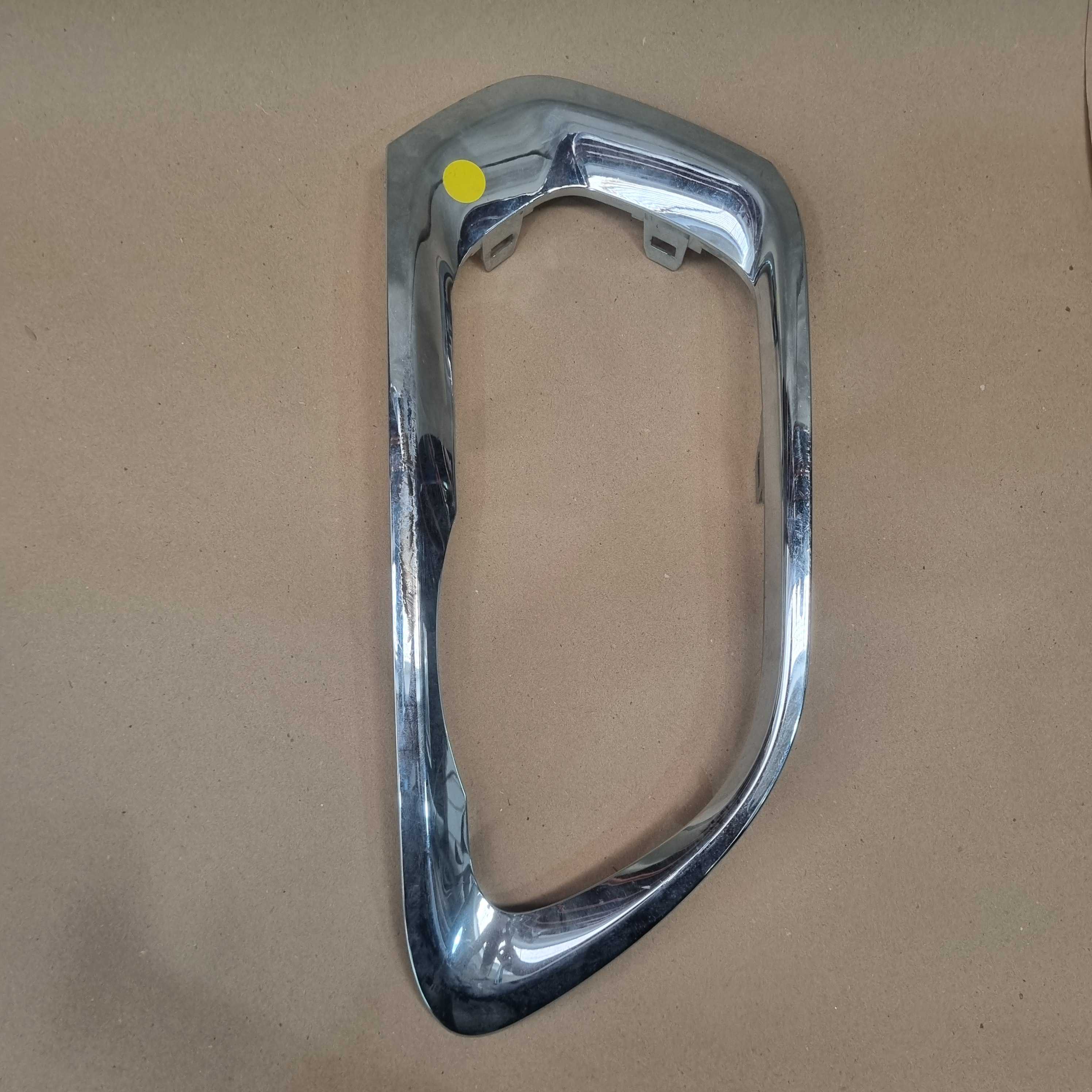 Friso Moldura Farol Milha Esquerdo Renault Sandero 2015/2019 Cromado 4