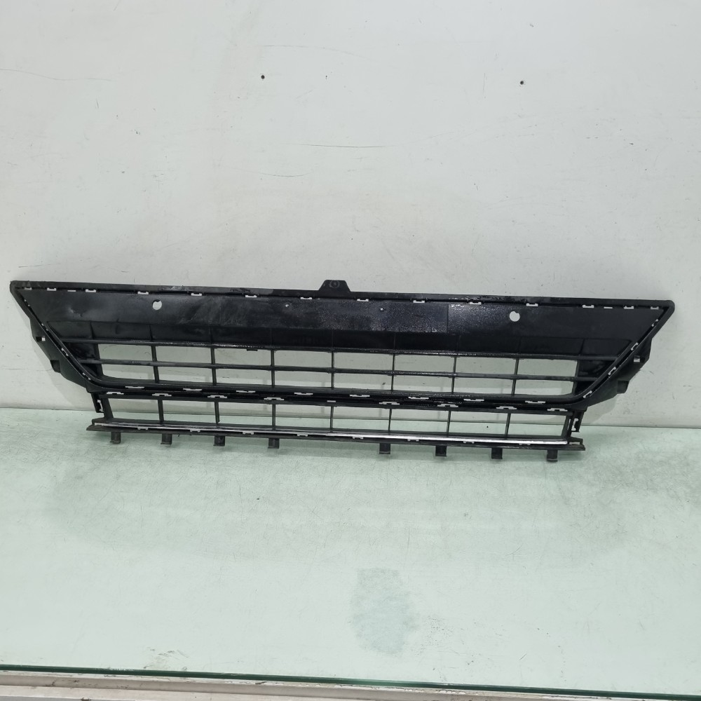 Grade Central Volkswagen Virtus 2017/2021 Recuperada