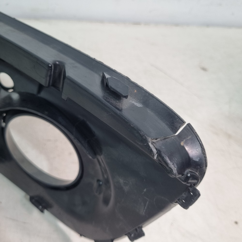 Moldura Do Farol De Milha Esquerdo Audi Q5 2013/2015 Preto Esquerdo 6