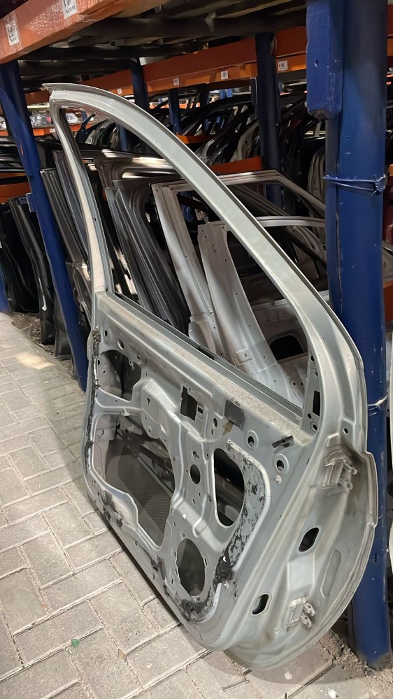 Porta Dianteira Esquerda Renault Scenic 1999/2007 Prara 3