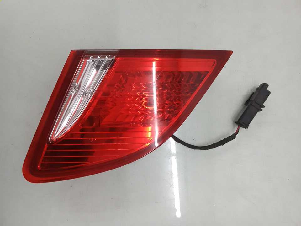 Lanterna Da Tampa Traseira Peugeot 408 Modelos 2010/2013 4