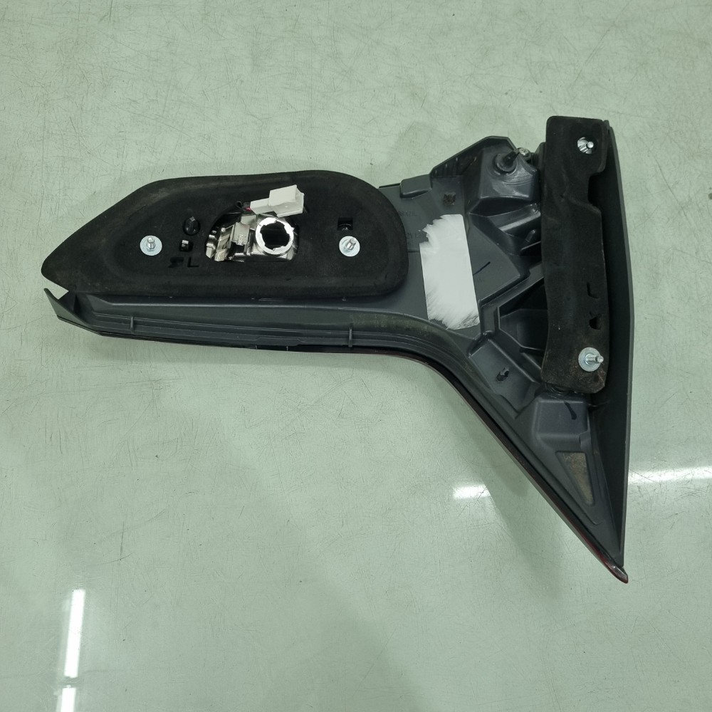 Lanterna Esq. C/led Tampa Tras.honda Hrv 2018/2021 Usado. Esquerdo/motorista 4