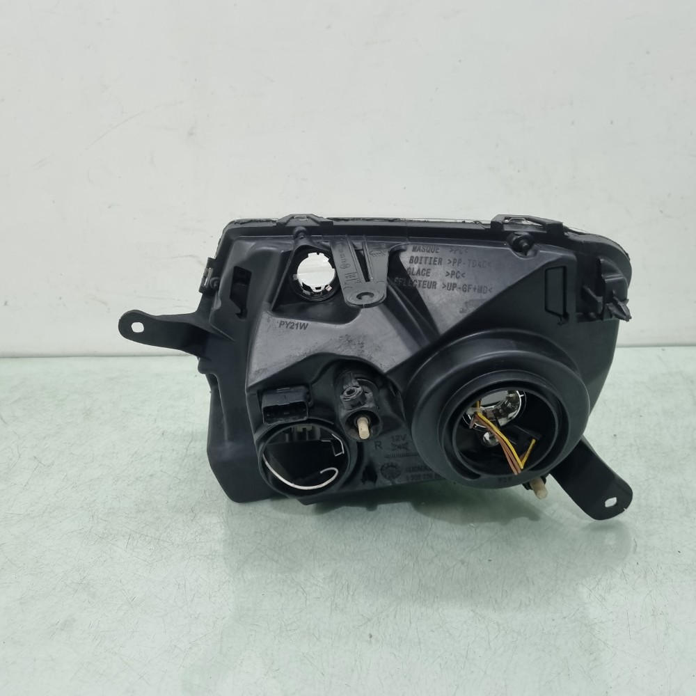Farol Lado Direito M.negra Renault Duster 2012/15 Recuperado 4