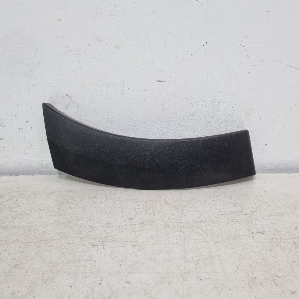 Moldura Parachoque Traseiro Vw Saveiro G5 G6 2010/2016 1