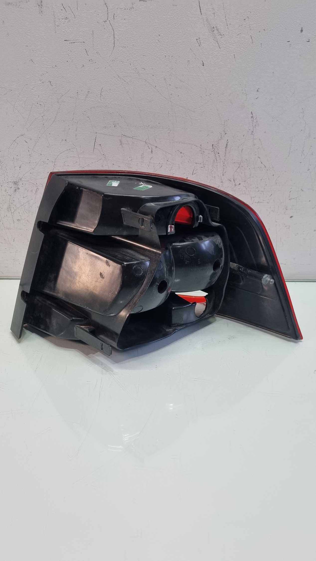 Lanterna lado esquerdo Volkswagen Voyage  modelo 2009/2012 2