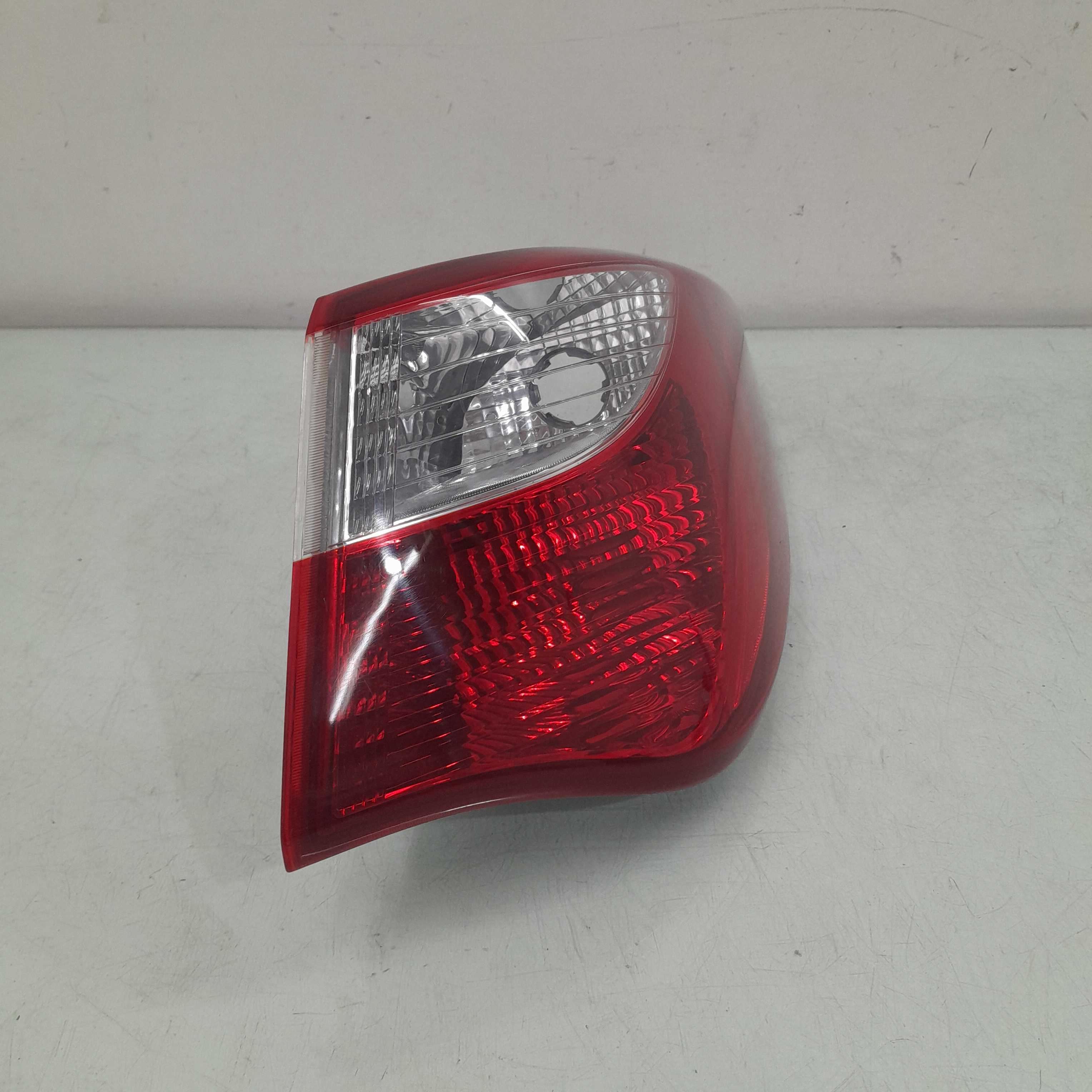 Lanterna Direita Hyundai Hb20 Sedan Recuperada 2013/2016 2