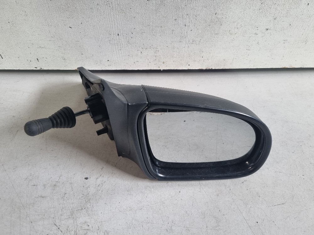Retrovisor Dir. Manual Chevrolet Corsa 1998/2007 Semi-novo 1