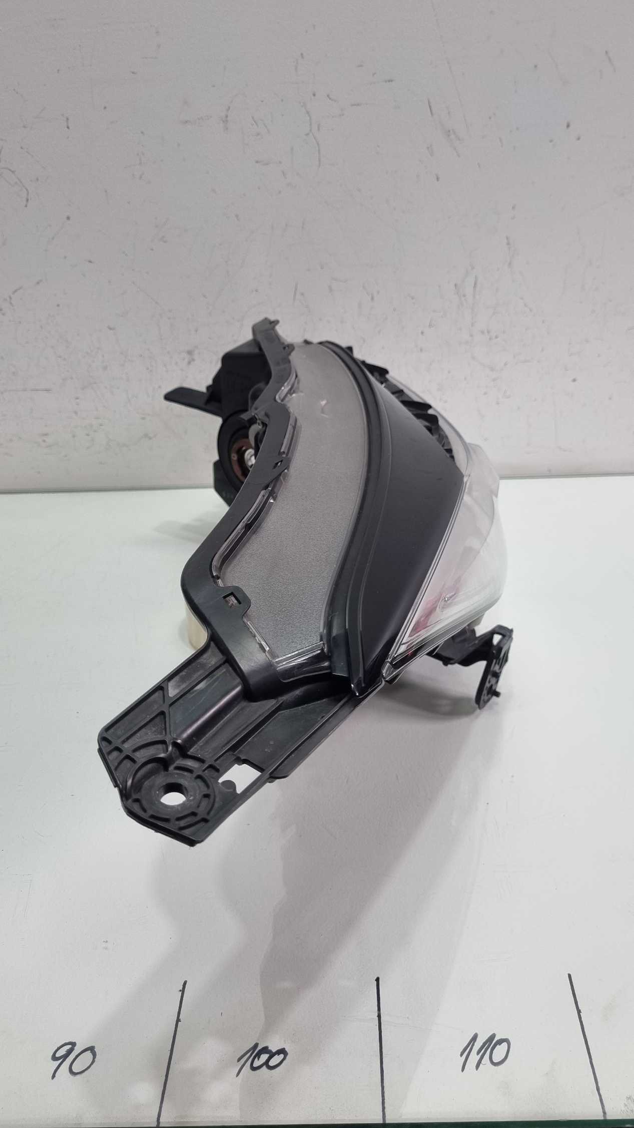 Farol direito HRV mascara negra cromado/DRL LED 2019/2021 2