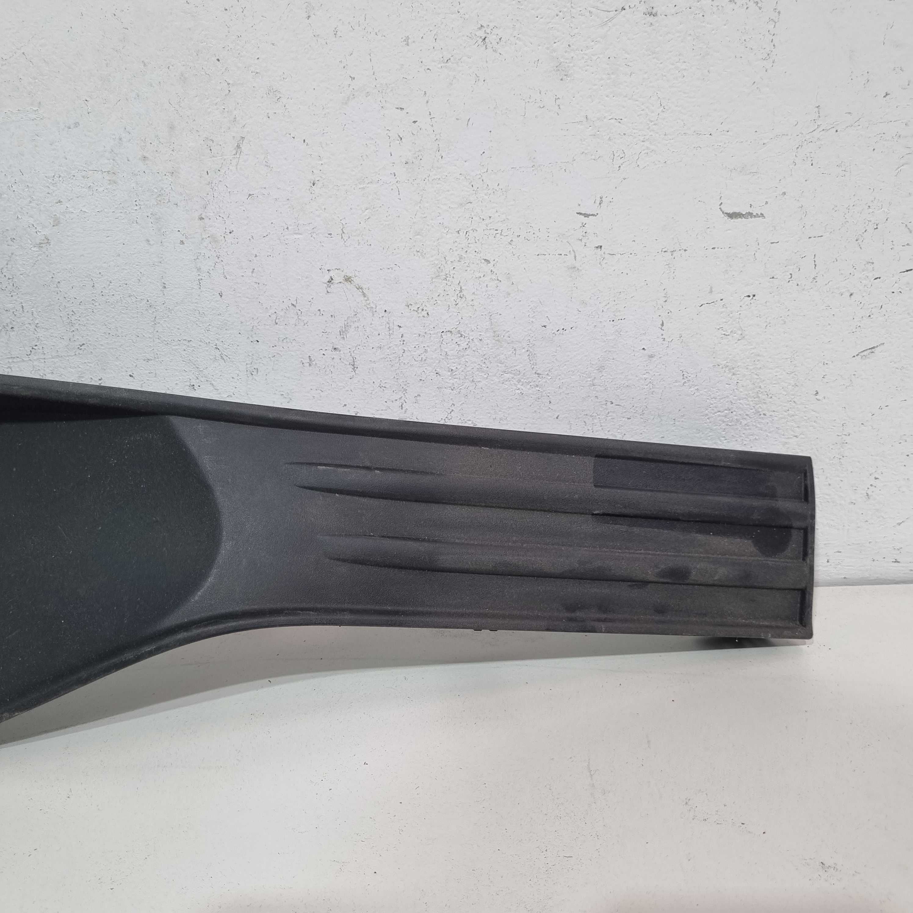 Moldura Do Farol De Milha Direito Chevrolet S-10 2017/2020 Direito 3