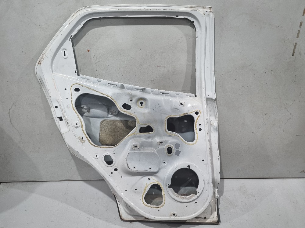 Porta traseira esquerda Ford EcoSport 2013/2021 recuperada 4