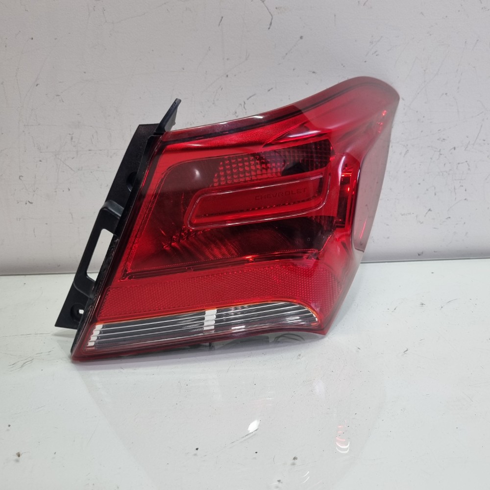 Lanterna Do Lado Direito Chevrolet Prisma Modelos 2017/2019 Direito/passageiro 1