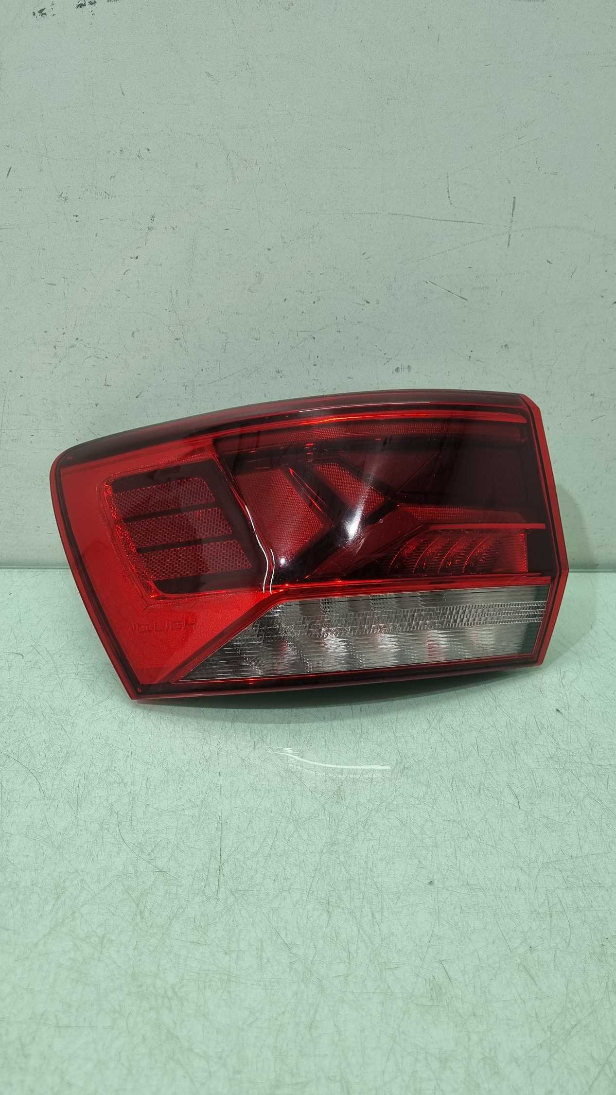 Lanterna Lado Esquerdo Volkswagen Taos Modelo 2022/2024 Esquerdo/motorista Branca 1