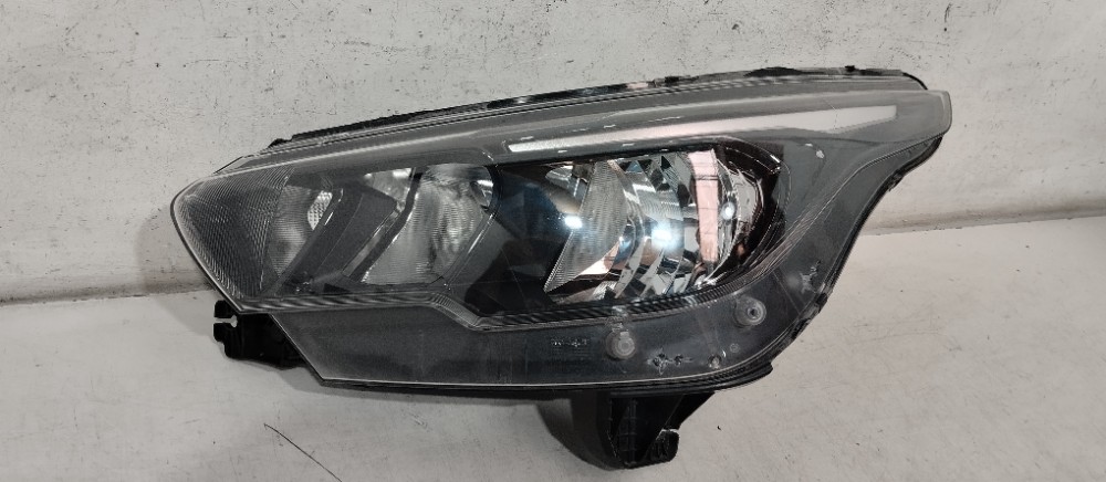 Farol Esquerdo Sem Led Fiat Argo 2017/2023