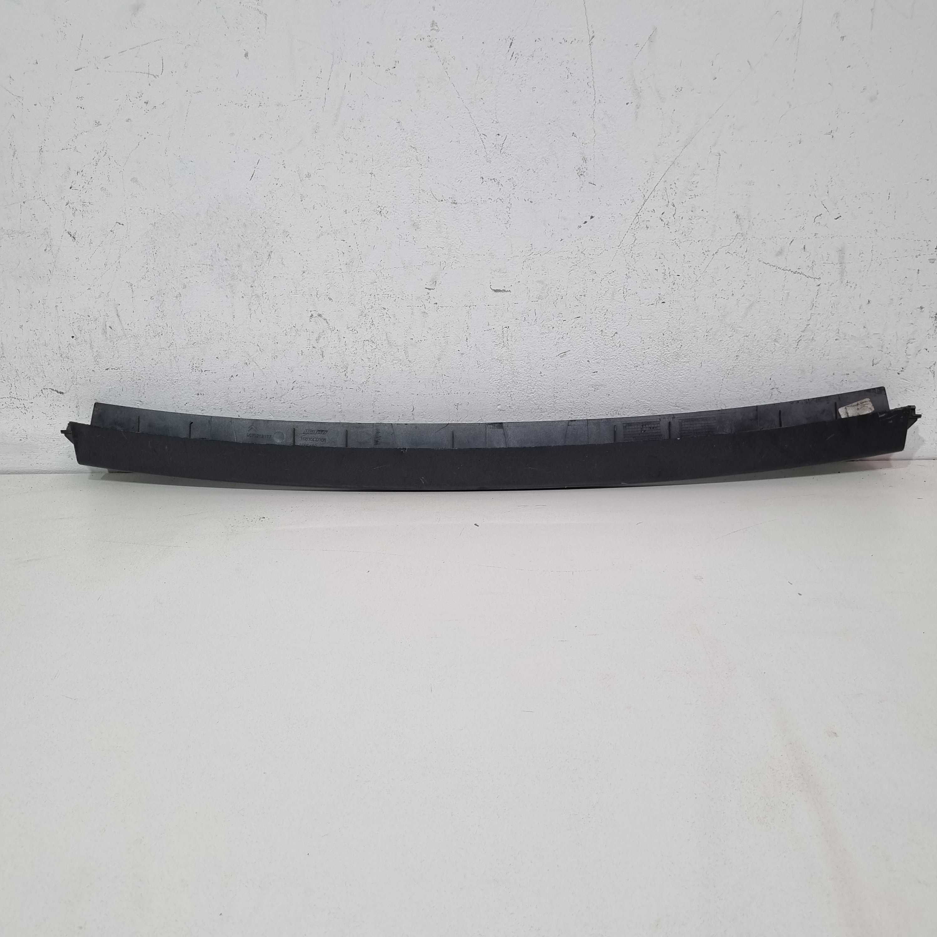 Moldura Inferior Da Grade Central Citroën Aircross 2011/2015 Cinza 4