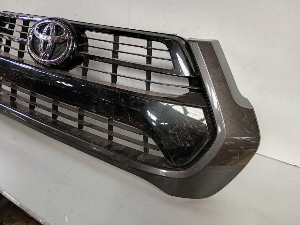 Grade Central Para Toyota Hilux Anos 2021/2023 Original 2