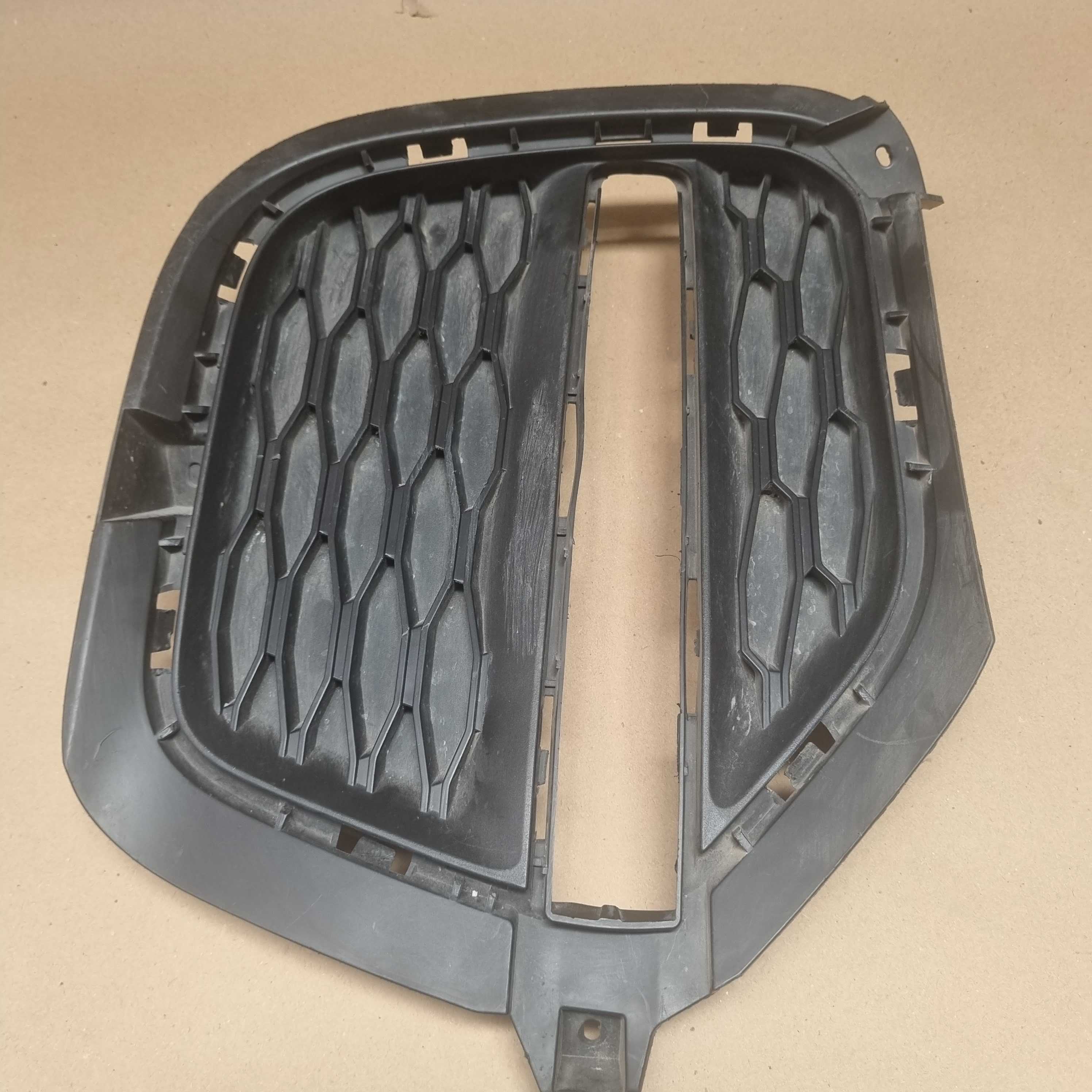 Moldura Farol De Milha Esquerdo Chery Tiggo 5 2017/2021 Preto Esquerdo 3