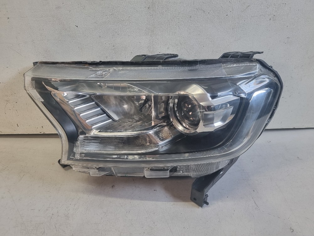 Farol  Esquerdo Sem  Led Ford Ranger 2017 / 2022 Recuperado. 1