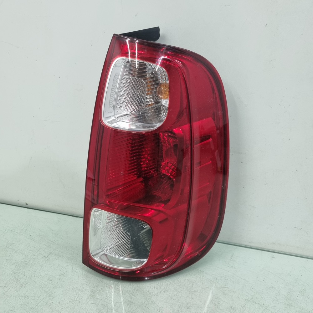 Lanterna Direita Fiat Uno Vivave Ano 2010/2015 Recuperada. Direito/passageiro 2
