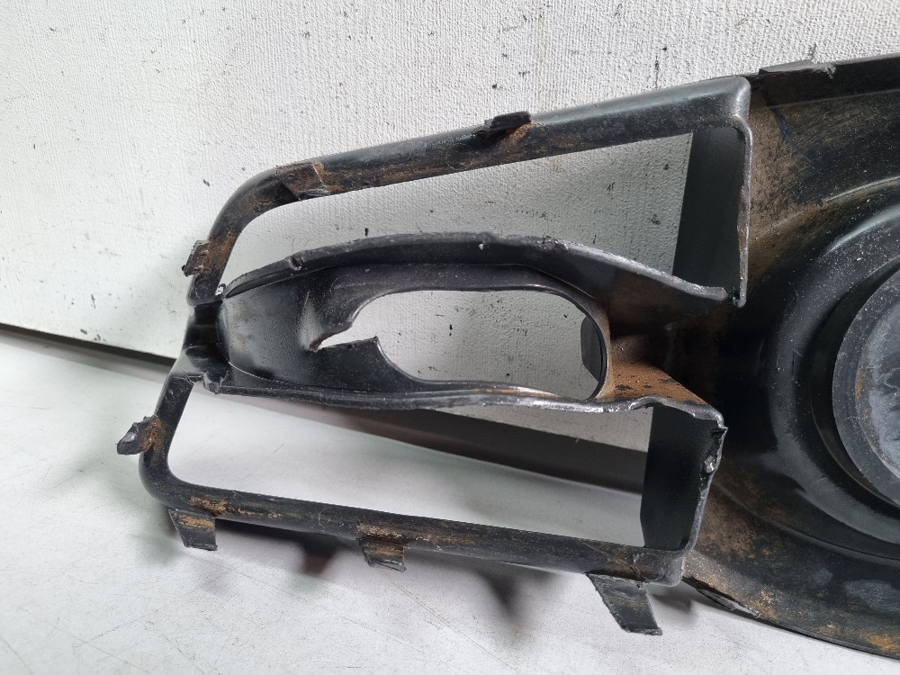 Moldura Cibié Direito Chevrolet Montana 2013/2018 Semi-novo. 5