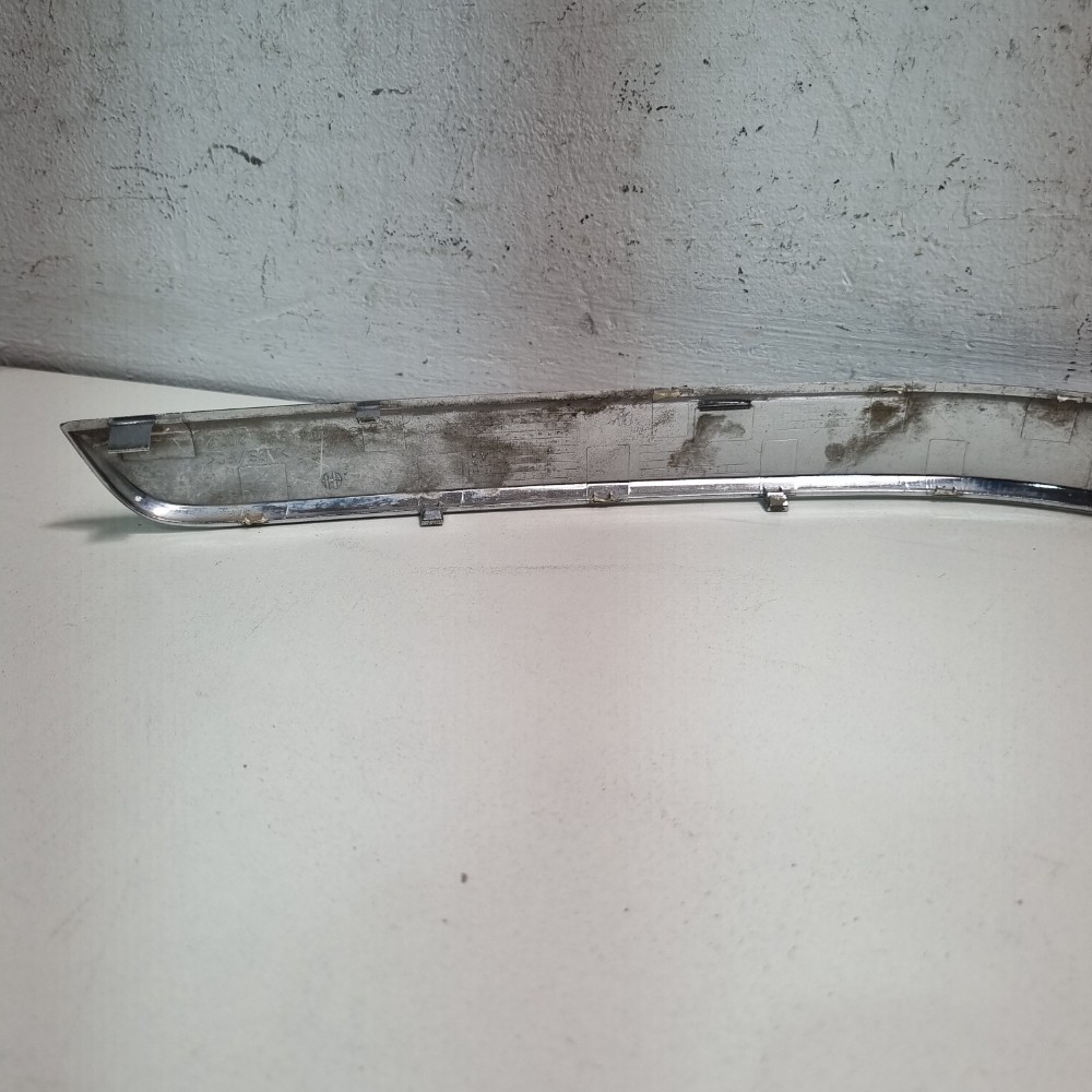 Friso Direito Parachoque Diant Mercedes C200/c180 2009/2013 Cromado 6