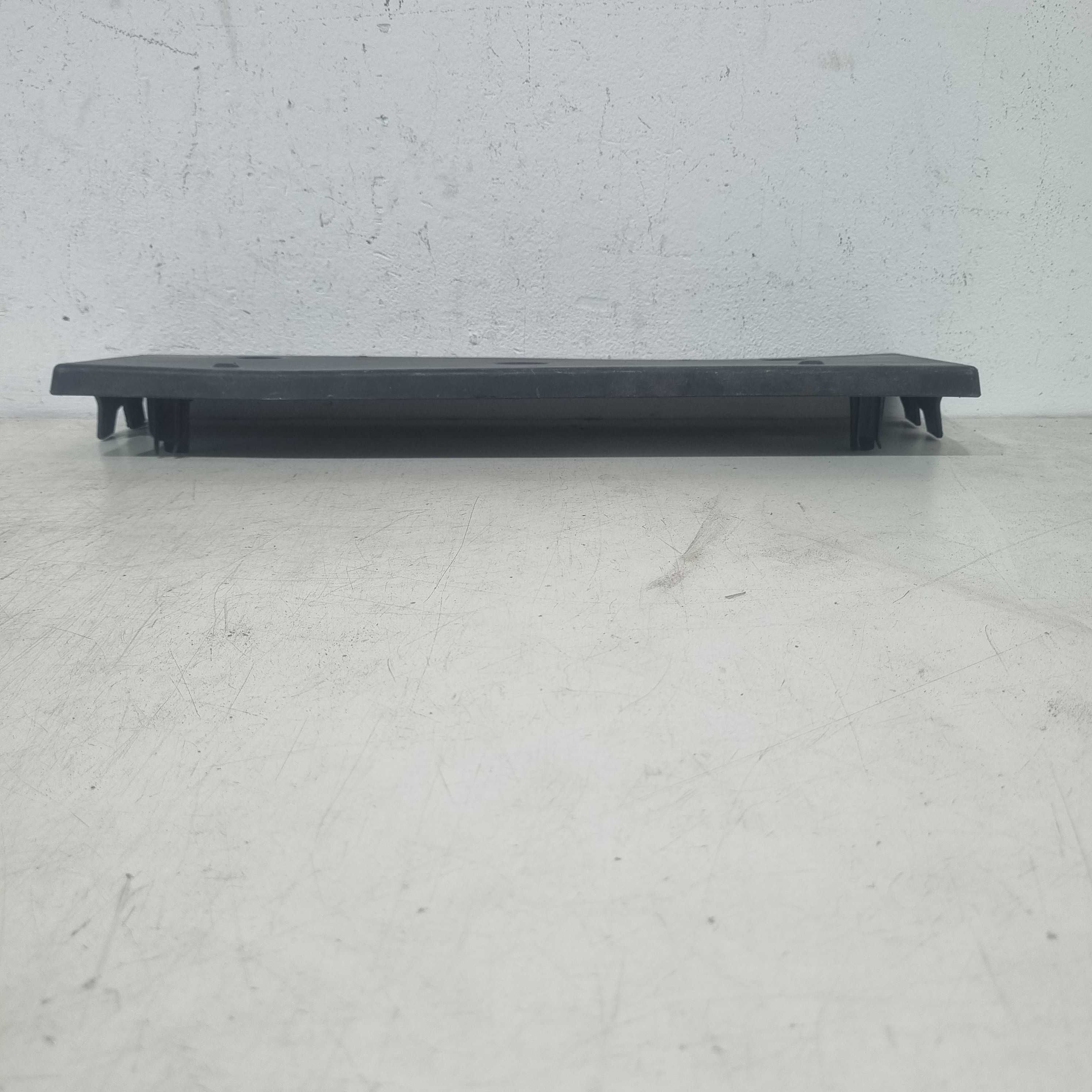 Suporte Da Placa Dianteira Toyota Etios Modelos 2016/2019 Preto 4