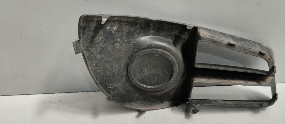 Grade Farol Milha Esquerdo Renault Montana 2011/2016 5