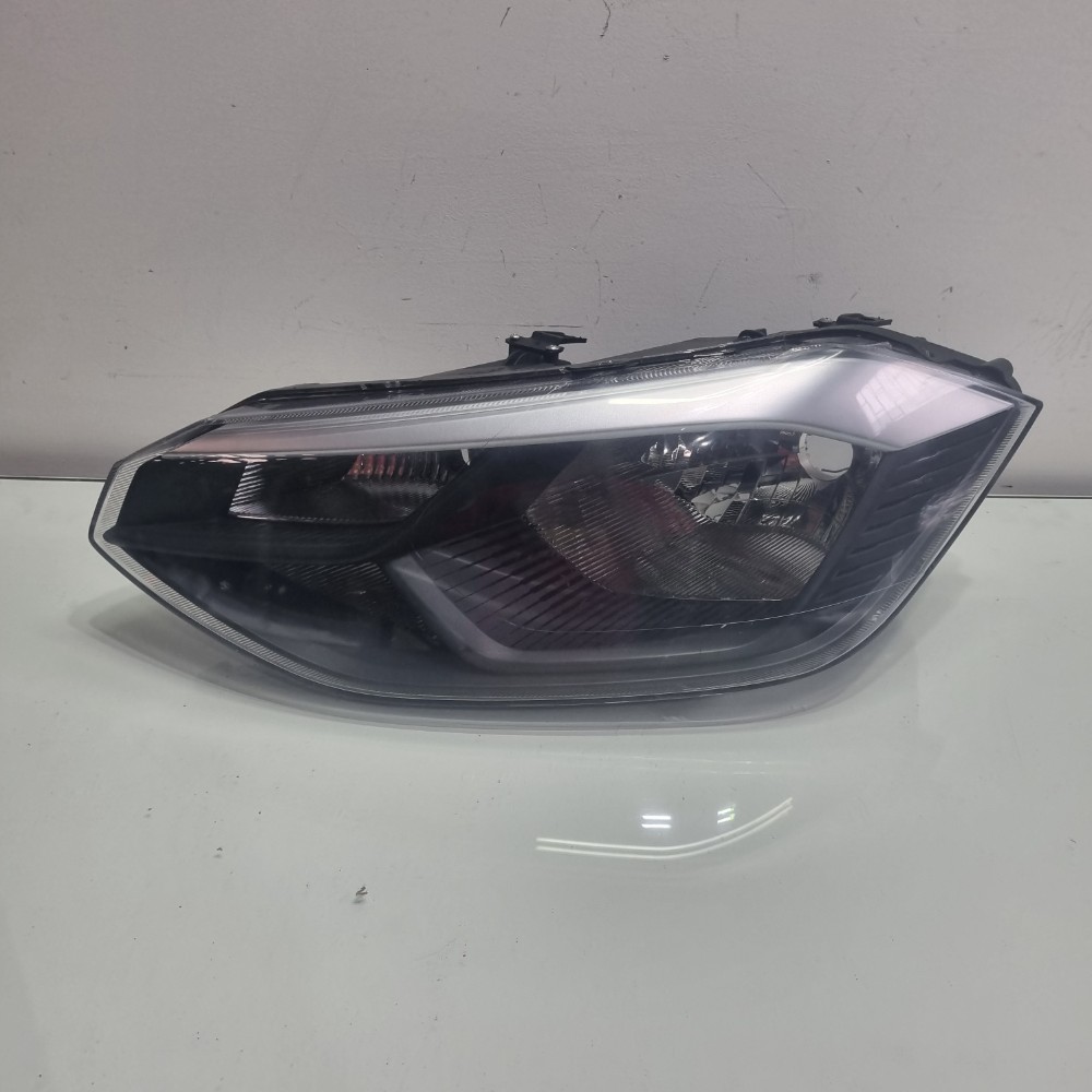 Farol Do Lado Esquerdo Volkswagen Polo Track 2023/2025 Esquerdo/motorista 1