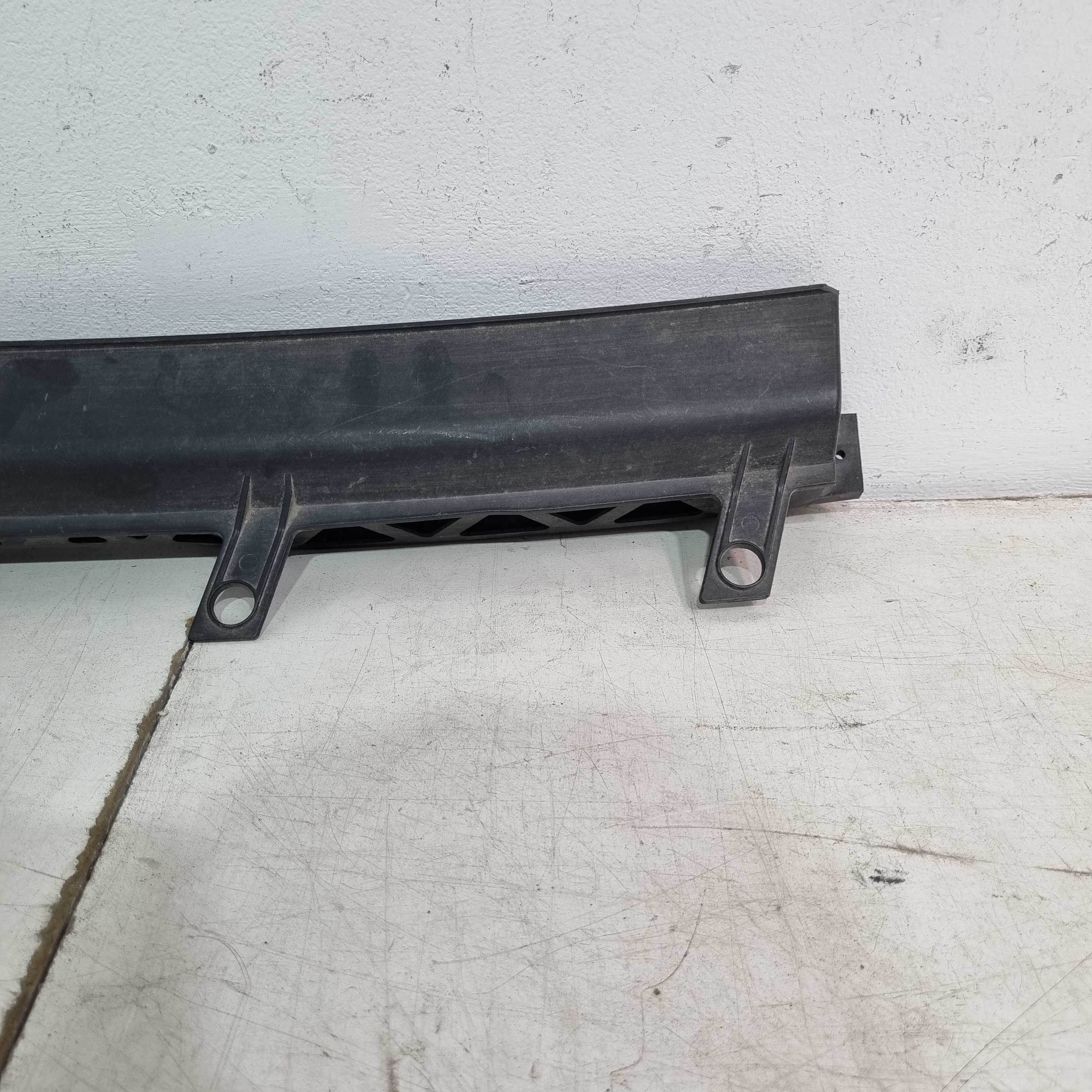 Moldura Superior Da Grade Volkswagen T-cross 2018/2022 Preto 2