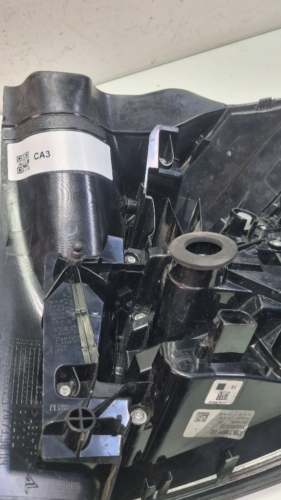 Lanterna lado Esquerdo mercedes GLA250Modelo 2017/2020 3