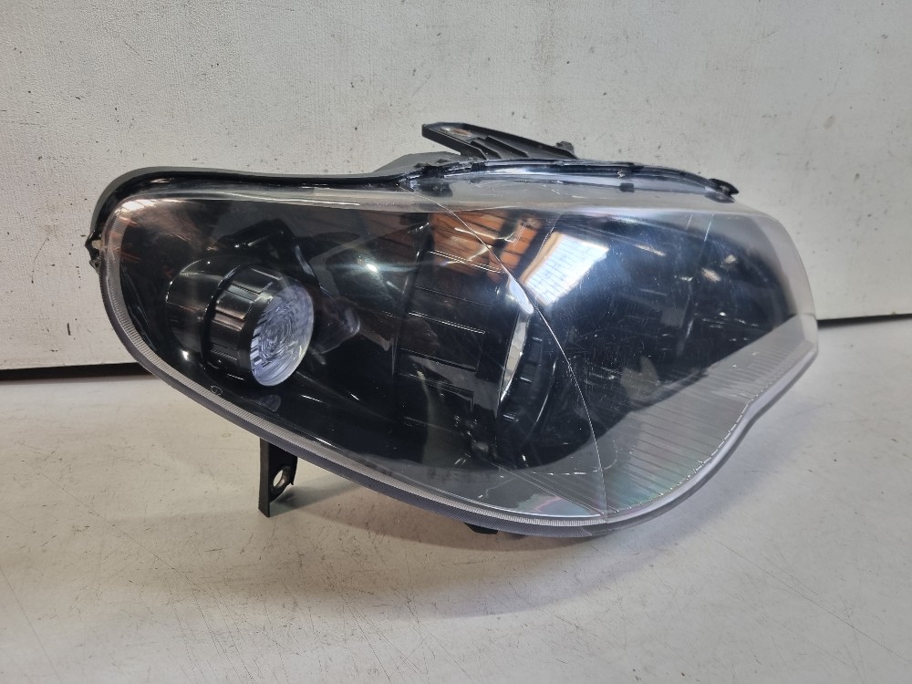 Farol Direito Máscara Negra Fiat Palio 2006/2010 Recuperado. Direito/passageiro 2