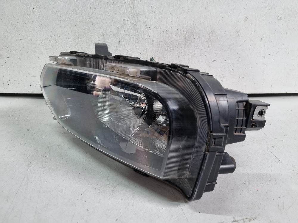 Farol Esquerdo Inferior Renault Kwid 2022 / 2025 Recuperado. 3