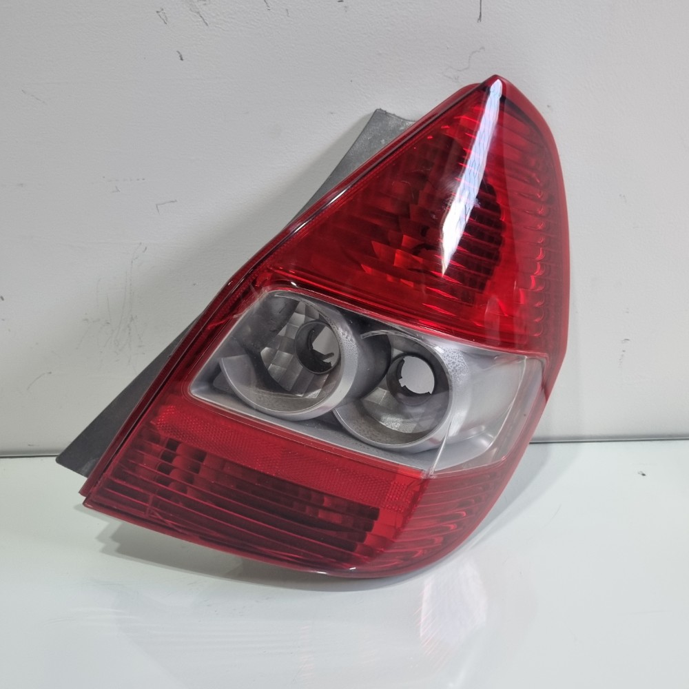 Lanterna Do Lado Direito Honda Fit Modelos 2004/2008 Direito/passageiro
